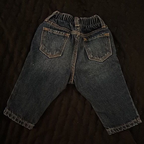 Old Navy 3-6 month jeans - Picture 3 of 3
